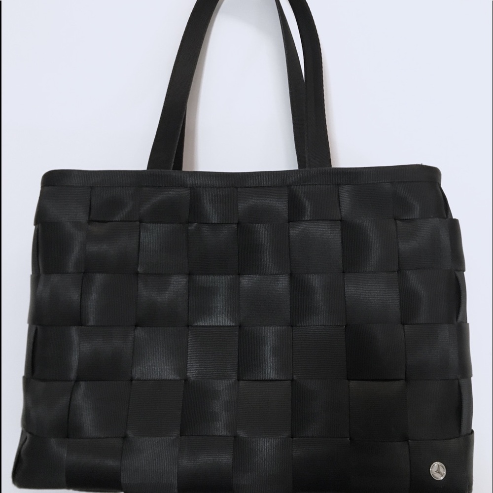 Mercedes Harvey Seat Belt shoulder Bag